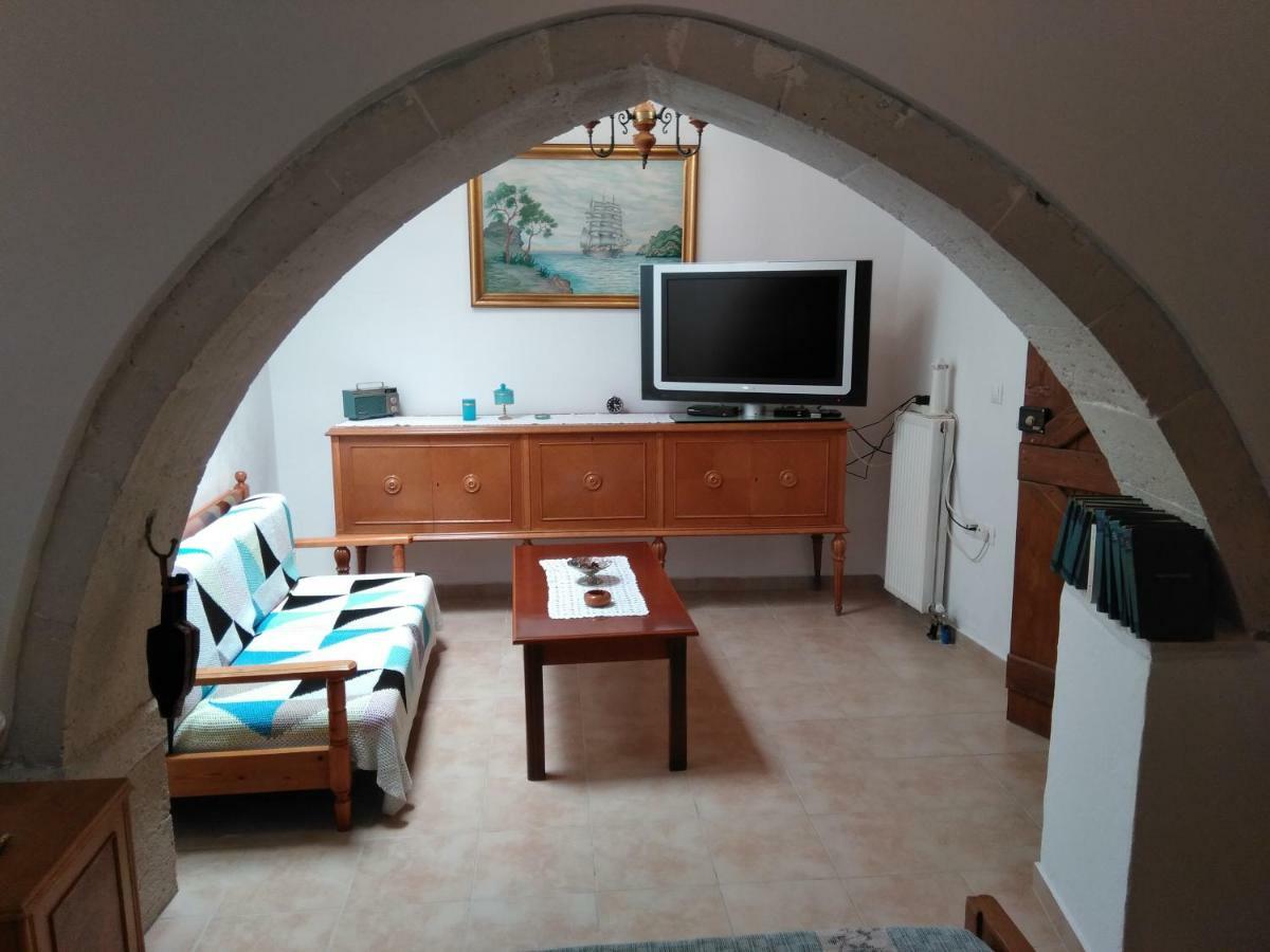 Grandma'S House Vederoi Villa Rethymno  Bagian luar foto